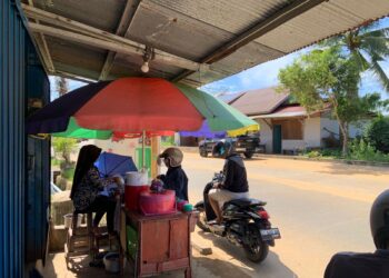 Aktivitas warga di RT 19 Bontang Kuala