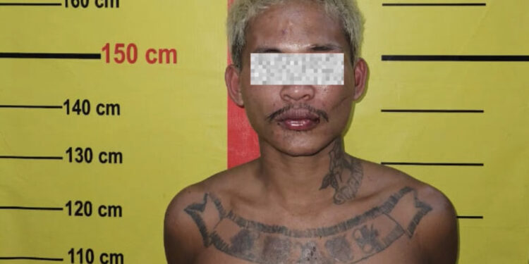 Ancam Warga hingga Ajak Petugas Duel Pakai Badik, Pria di Muara Badak Kini Diciduk Polisi