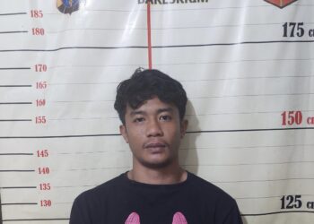 Pengedar di Bontang Barat Digrebek Polisi Saat Sedang Bungkus Sabu