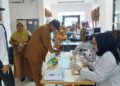 25 Pegawai Kelurahan Tanjung Laut Mengikuti Tes Urine BNN Kota Bontang